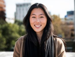 Marie, professeur d'anglais au collège et lycée à Quimper